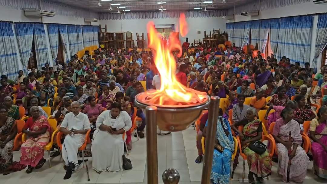 சம்பூர் ஆலங்குளத்தில்   மா-வீரர்களின் பெற்றோர் கௌரவிப்பு
