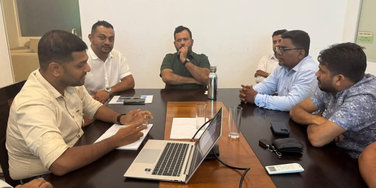 மயோன் சமூக சேவை அமைப்புக்கும், றிஷாட் பதியுதீனுக்கும் இடையில் சந்திப்பு.