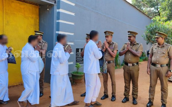 விடுதலை செய்யப்பட்ட கைதிகள்.!