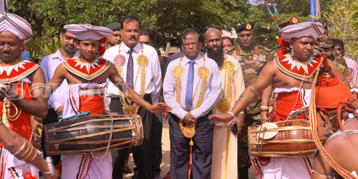 உதவித் திட்டம் வழங்கும் நிகழ்வில் கலந்து கொண்ட வடக்கு ஆளுநர்!