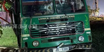 கிளிநொச்சியில் கோர விபத்தில் 2 வயது குழந்தை பலி- மூவர் தீவிர சிகிச்சைப்பிரிவில் அனுமதி!!
