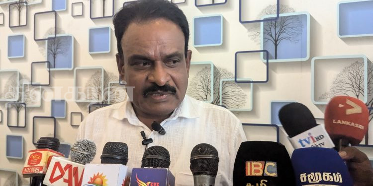 மாவை பெரும் தலைவர்; சி.வி.கே. சிவஞானம் பதில் தலைவர்