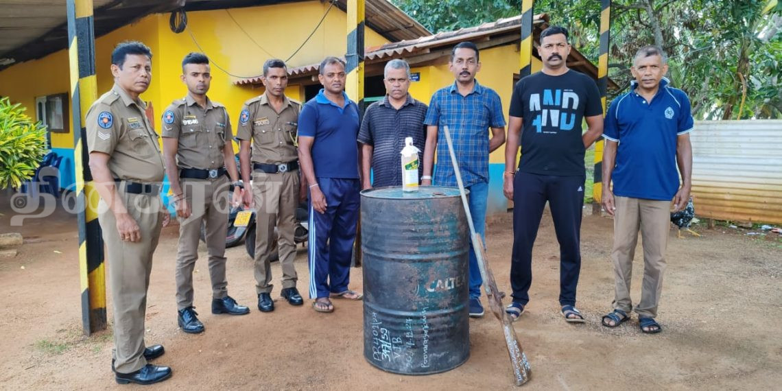 துப்பாக்கியுடனும், கோடாவுடனும்  ஒருவர் கைது!