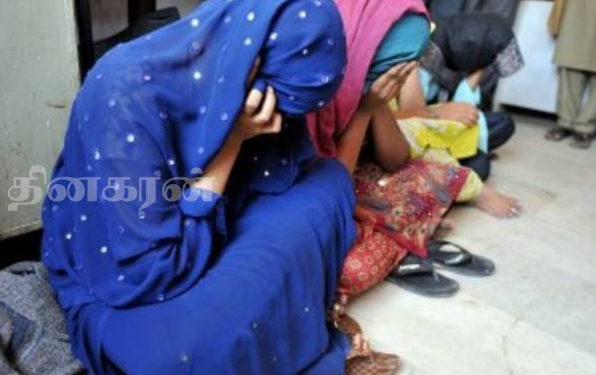 வவுனியாவில் விபச்சாரத்தில் ஈடுபட்ட 3 பெண்கள் சிக்கினர்