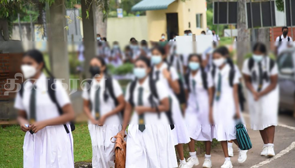 பாடசாலை மாணர்களுக்கு 6,000/- கொடுப்பனவு!