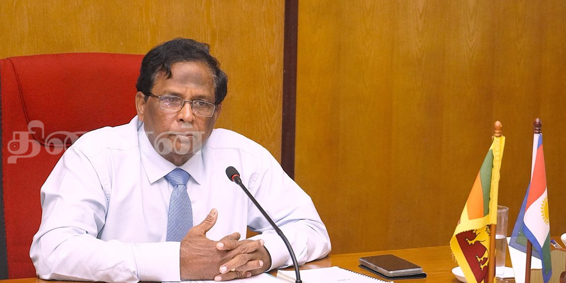 அரச போக்குவரத்தும் தனியாரும் இணைந்து நெடுந்தூர பேருந்து நிலையத்திலிருந்து சேவையில் ஈடுபட இணக்கம்!