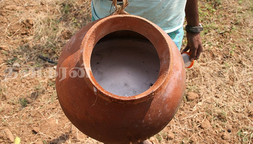 யாழில் கள்ளு தவறணையில் கள்ளு அருந்தியவர் உயிரிழப்பு!