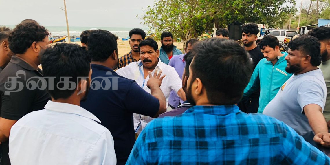 யாழில் தேசிய மக்கள் சக்தியின் ஆதரவாளர்கள் மீது வாள்வெட்டுத் தாக்குதல்.!