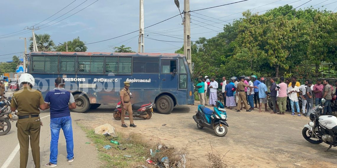 இரண்டாம் இணைப்பு-மன்னார் நீதிமன்ற வளாகத்திற்கு அருகில் துப்பாக்கிச்சூட்டில் இருவர் பலி!