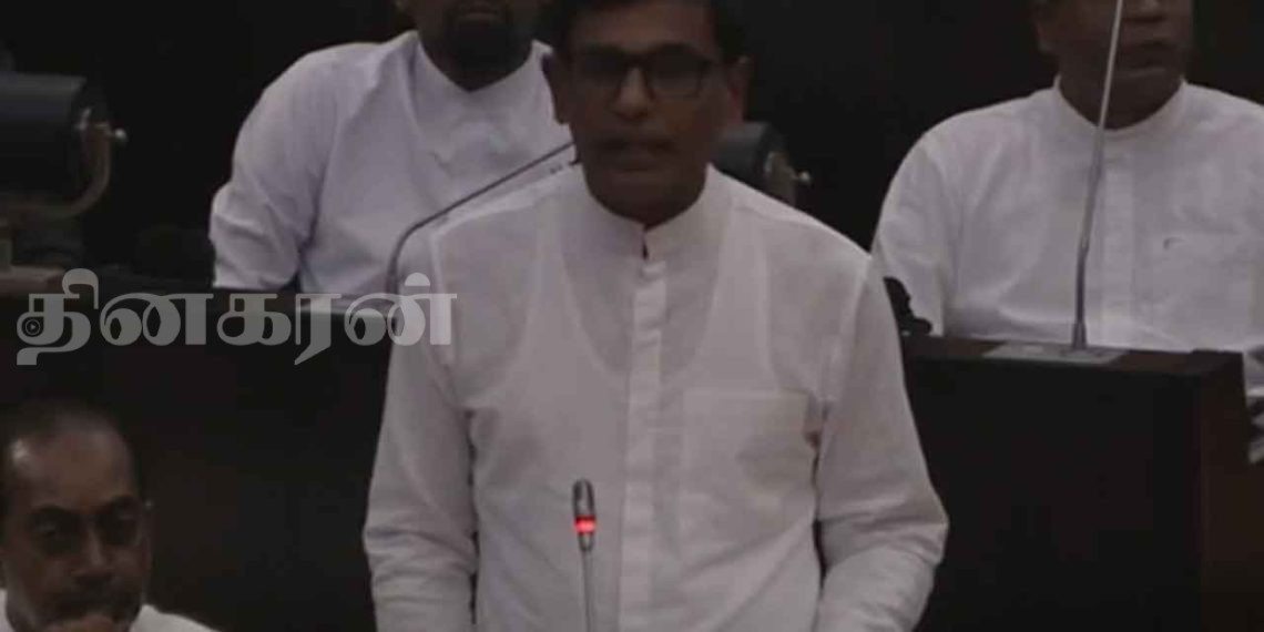 ஈஸ்டர் தாக்குதல் குறித்து இதுவரை 747 பேர் கைது- சபையில் பொதுமக்கள் பாதுகாப்பு அமைச்சர் தகவல்!