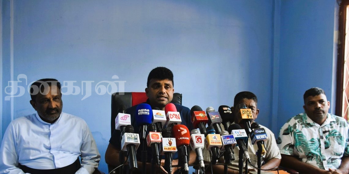 மக்களின் வாழ்வியலை பாதிக்கும் கனிய மணல் அகழ்வை அனுமதிக்க முடியாது.!