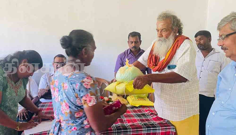 சந்நிதியான் ஆச்சிரம வாராந்த நிகழ் வில் அருளுரையும், உதவிகளும்..!