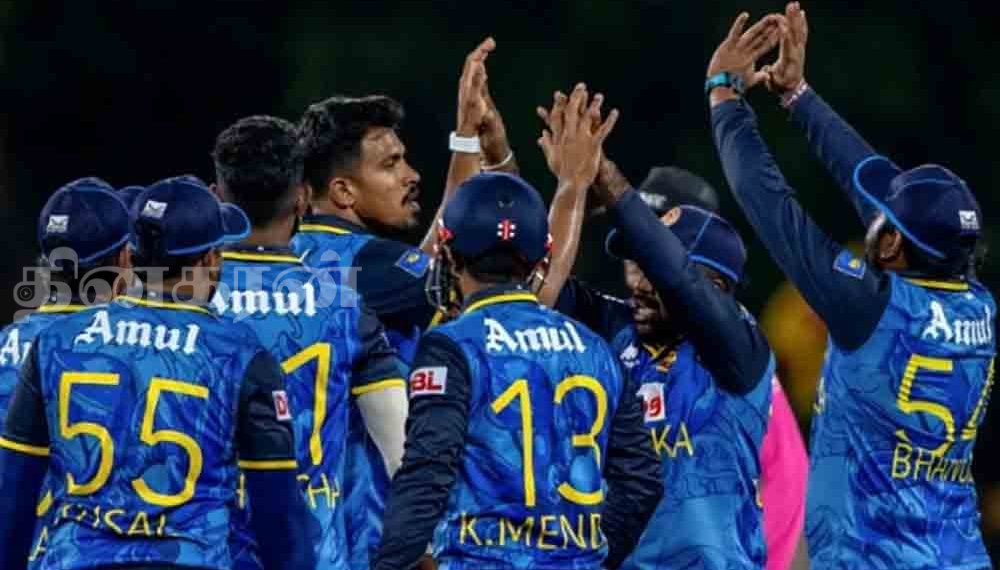 முதல் ஒருநாள் போட்டியில் அவுஸ்திரேலியாவை வீழ்த்தியது இலங்கை!