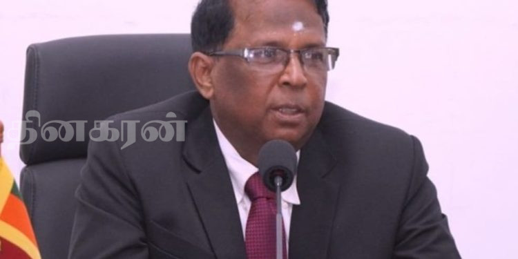 ஆளுநர் வேதநாயகனின் பங்கேற்புடன் நெடுந்தீவில் நடமாடும் சேவை.!
