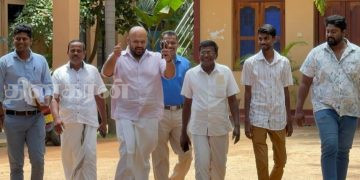 உள்ளுராட்சி மன்றத் தேர்தலில் போட்டியிடுவதற்கான கட்டுப்பணத்தினை செலுத்திய இலங்கை தமிழரசுக்கட்சி.!