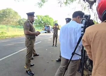 காணி விடுவிப்பு- ஊடக சந்திப்புக்கு வந்தவர்களை அச்சுறுத்தும் வகையில் பொலிஸார்!