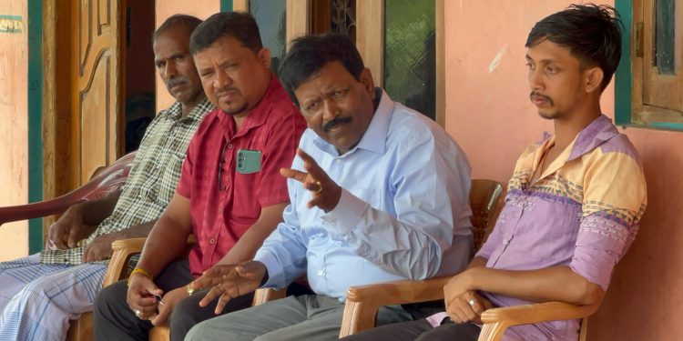 வள்ளிபுனத்தில் போதையில் பெண்களைத் தாக்கிய இளைஞர் குழுவை உடனடியாக கைது செய்க!