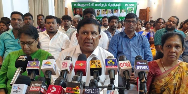 ஐக்கிய தேசியக் கட்சியின் முக்கியஸ்தர்களுக்கும் யாழ் மாவட்ட வேட்பாளர்களுக்கும் இடையிலான சந்திப்பு.!