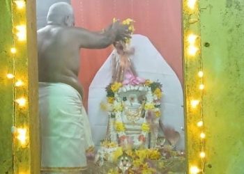கரைச்சி புளியம்பொக்கணை நாகதம்பிரான் ஆலய பங்குனி உத்தரப் பொங்கலுக்கான விளக்கு வைத்தல்.!