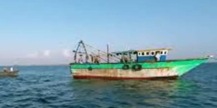 கடற்பகுதியில் முன்னெடுக்கப்பட்ட சுற்றிவளைப்பு; சிக்கிய பாரியளவிலான போதைப்பொருட்கள்.!
