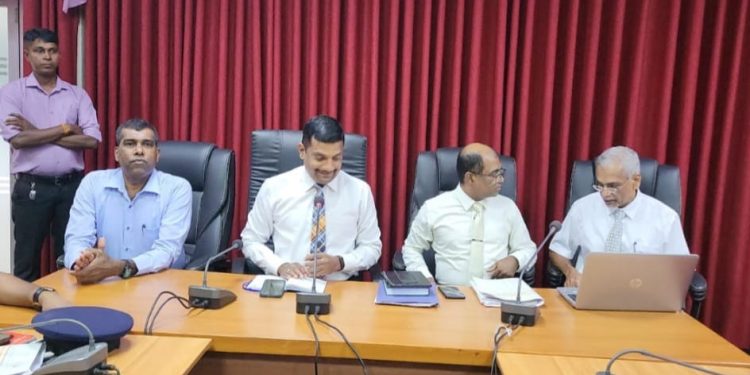அஞ்சல் மூல வாக்களிப்பு அத்தாட்சிப்படுத்தும் பொலிஸ் மற்றும் முப்படையினருக்கான செயலமர்வு.! (சிறப்பு இணைப்பு)