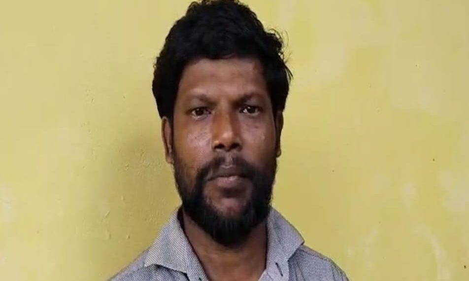 யாழ் சுழிபுரத்தில் கடற்றொழில் அமைச்சர் வருகை தராமையினால் கடற்றொழிலாளர்கள் பாதிப்பு.!