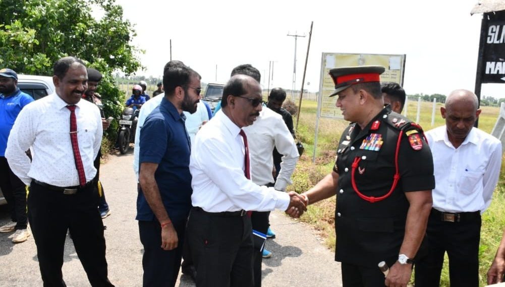 யாழில் சர்வதேச கிரிக்கெட் மைதானம்; கள ஆய்வில் ஈடுப்பட்ட அமைச்சர் உள்ளிட்ட குழுவினர்.! (சிறப்பு இணைப்பு)