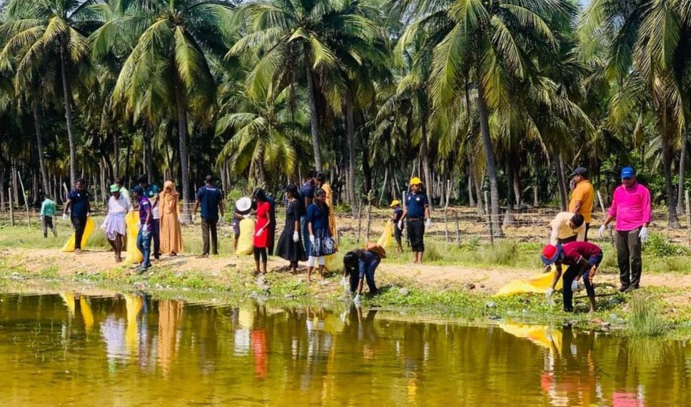 கோறளைப்பற்று வெம்பு கடற்கரையில் கிளீன் ஸ்ரீலங்கா வேலைதிட்டம்.!