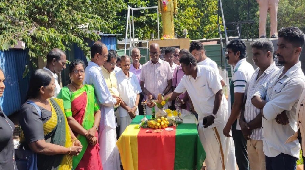 வவுனியாவில் தந்தை செல்வாவின் 48 ஆவது நினைவு தினம் அனுஷ்டிப்பு.!