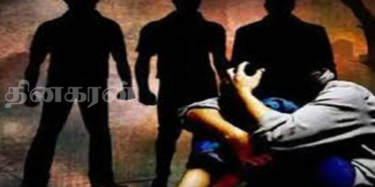 நபரொருவரை கூரிய ஆயுதங்களால் தாக்கிய மர்ம கும்பல்.!