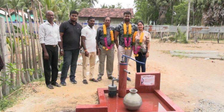 குடிநீரைப் பெற சிரமங்களை எதிர்கொண்ட குடும்பங்களுக்கான குடிநீர் விநியோகம்.!