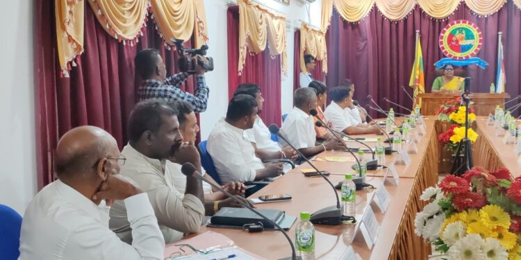 ஒரு வாக்கு வித்தியாசத்தில் வவுனியா மாநகர சபையை கைப்பற்றியது சங்கு கூட்டணி.!