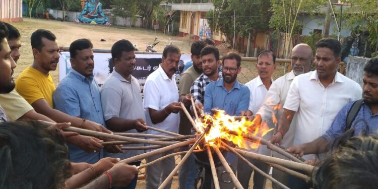 திருகோணமலையில் ஒளிச்சுடர் எழுச்சிப் போராட்டம்.!