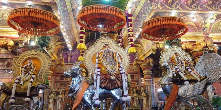 நயினாதீவு ஸ்ரீ நாகபூஷணி அம்மன் ஆலய வருடாந்த பெருவிழா ஆரம்பம்..!