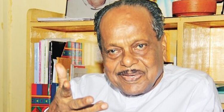 மூத்த தமிழ் அரசியல்வாதியான வீரசிங்கம் ஆனந்தசங்கரி 93வது வயதில் இன்று கால்பதிக்கின்றார்
