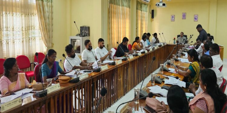 மானிப்பாய் பிரதேச சபையின் அறிக்கையில் பிழை – பல உறுப்பினர்கள் குற்றச்சாட்டு.!