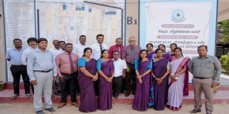 ஆர்.கே.எம் கல்லூரியில் நிர்மாணிக்கப்பட்டு வரும் வகுப்பறைகளை பார்வையிட்ட கிழக்கு மாகாண ஆளுநர்.!