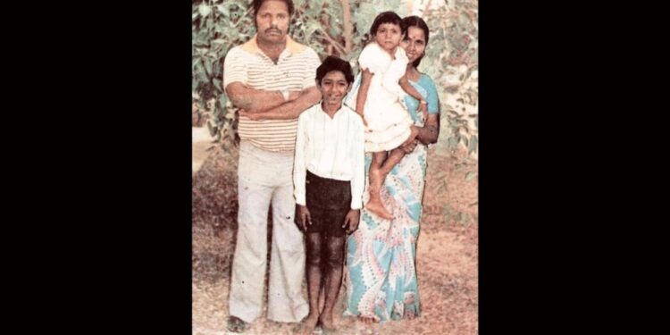 இராணுவத்தின் எறிகணை வீச்சில் நெல்லை க. பேரன் கொ*ல்லப்பட்டார்; மேலும் பல வரலாற்றுச் சம்பவங்கள்.!
