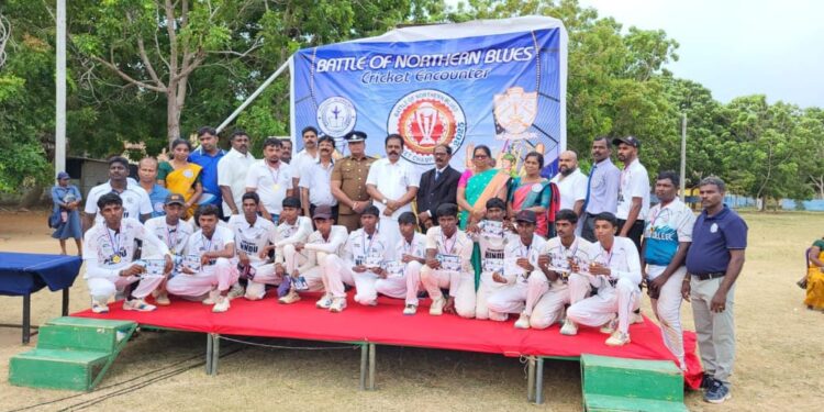 வடக்கின் நீலங்களின் சமர் துடுப்பாட்டப் போட்டியில் கிளிநொச்சி மத்திய கல்லூரி வெற்றி..!