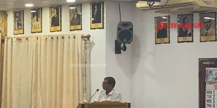 யாரிடமும் பேருந்து நிலையம் கேட்கவில்லை; எந்த முடிவானாலும் தொழிற்சங்கத்துடன் பேசியே எடுப்போம்.!