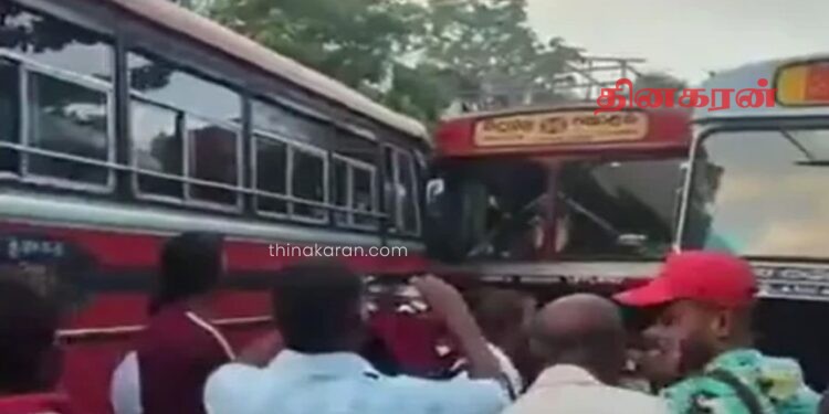 ஒன்றுடன் ஒன்று மோதி விபத்துக்குள்ளான பேருந்துகள்.!