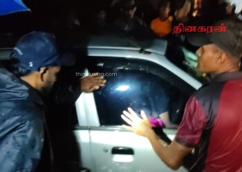 நீரில் அடித்துச் செல்லப்பட்ட கார் மீட்பு; இருவர் உயிரிழப்பு.!