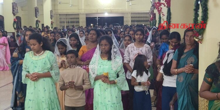 இறம்பைக்குளம் புனித அந்தோனியார் ஆலயத்தில் இடம்பெற்ற புதுவருட ஆராதனை.!