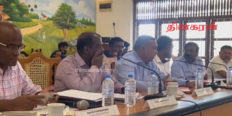 வவுனியாவில் 600 அரச வீடுகள் பூட்டப்பட்ட நிலையில் – உபாலி சமரசிங்க தகவல்.!