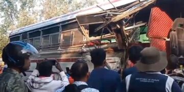 கோர விபத்து; பலர் வைத்தியசாலையில் அனுமதி.!