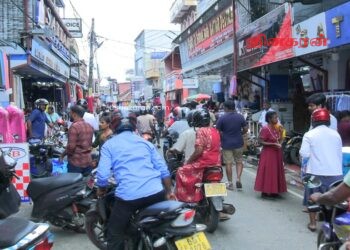 மட்டக்களப்பில் சூடுபிடித்துள்ள புத்தாண்டு வியாபாரம்.!