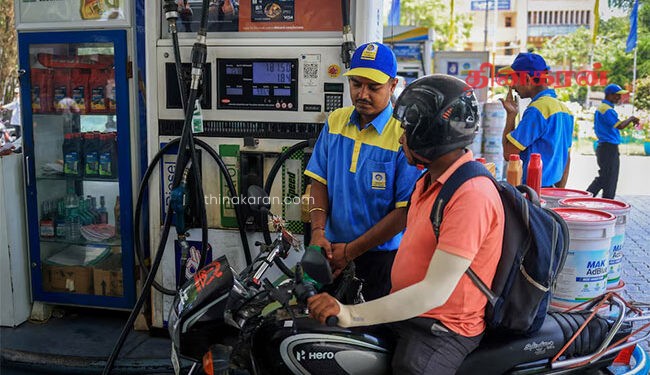இந்தியாவில்&nbsp; எரிபொருட்களின் விலை மீண்டும் அதிகரிப்பு!