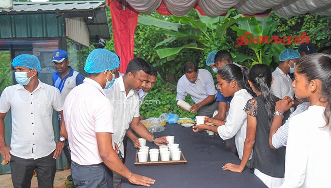 வெசாக் தானசாலைகளில் குளிர்பானங்களுக்குப் பதில் சூடான பானங்களை வழங்குமாறு கோரிக்கை