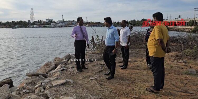 மன்னாரில் அமைக்கப்படும் கடலோரப் பூங்காவை பார்வையிட்ட வடமாகாண சுற்றுலா அதிகார சபை தலைவர்.!