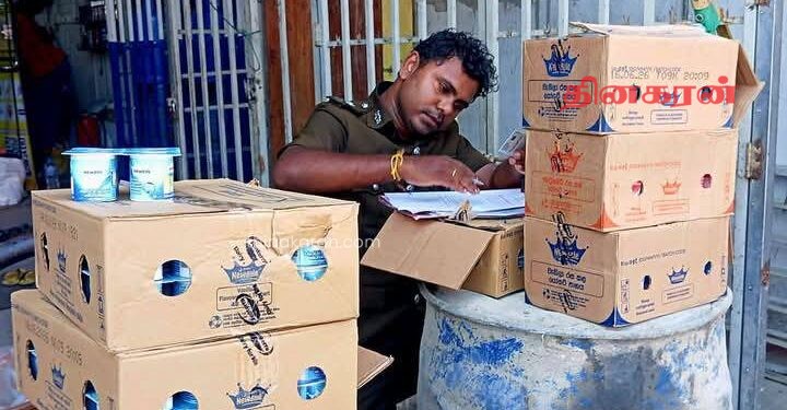 சுகாதாரத்துக்கு முறைகேடான முறையில் களஞ்சியப்படுத்தப்பட்ட பொருட்கள் கைப்பற்றல்.!